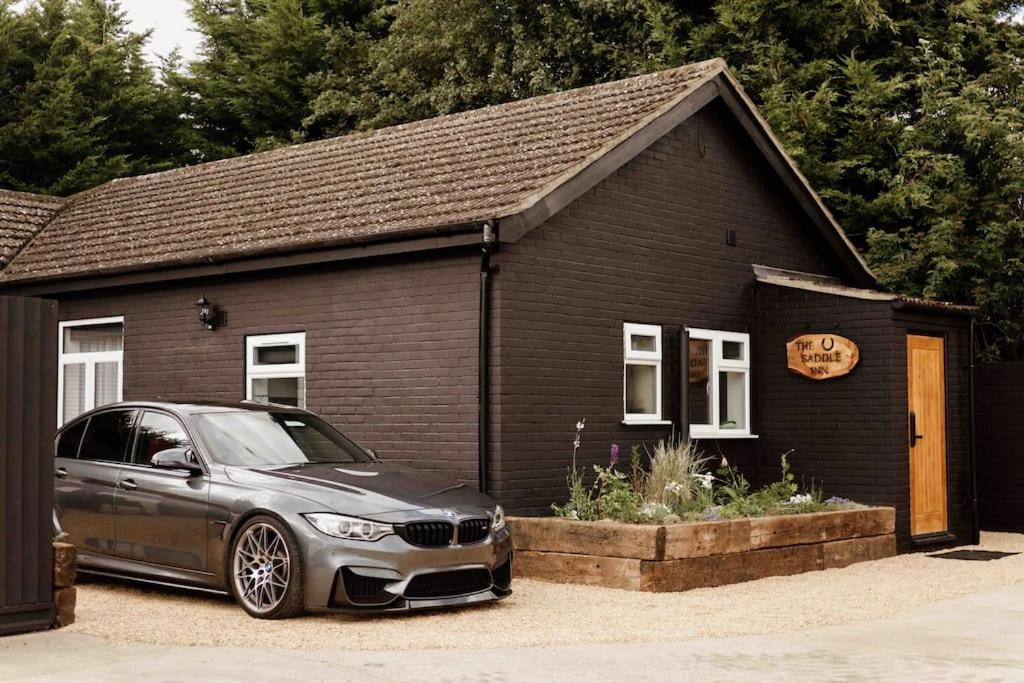 The Saddle Inn, Snetterton Circuit ノリッチ エクステリア 写真