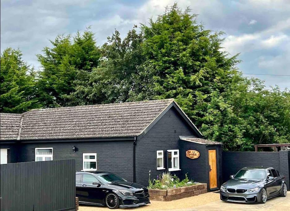 The Saddle Inn, Snetterton Circuit ノリッチ エクステリア 写真